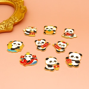 Set van 9 Chinese stijl panda bedeltjes met rood en goud emaille voor DIY sieraden