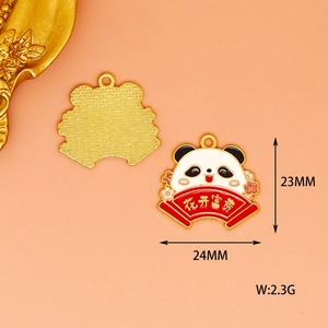 Detailweergave van de panda-legering hanger, afmetingen 23x24mm en 2,3g gewicht