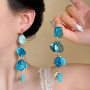 Elegante blauwe schelpen kwastjes oorbellen met zilveren naalden, lange hangers voor dames