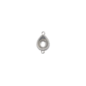 Gros plan sur un support en acier inoxydable en forme de goutte pour pendentif DIY