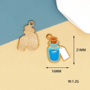 Detail view of magic potion enamel charm with 21x16mm size and 1.2g weight specs.