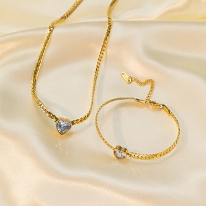 Herz Zirkon Halskette Und Armband Schmuck Vergoldet Edelstahl Flache Schlangenkette Elegant Mode Für Frauen