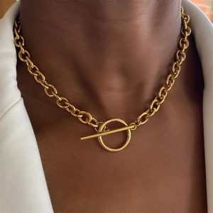 Chunky gold chain necklace for women featuring a stylish front toggle clasp closure