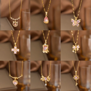 Collier Pendentif Zircone Cubique Rose Cuivre Plaqué Or 18K Cœur Papillon Trèfle Bijoux Mode Chic Pour Femmes