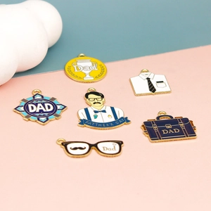 Mixed Father's Day alloy charms featuring DAD slogans for DIY pendants and jewelry making.