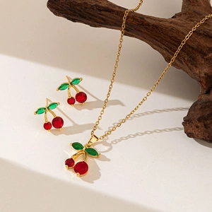 Parure Bijoux Collier Et Boucles D'oreilles Pendentif Cerise Chaîne Acier Inoxydable Cuivre Zircon Incrusté Style Fruit Doux