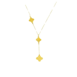 Long collier doré élégant avec trois pendentifs trèfle à quatre feuilles sur une chaîne fine