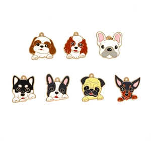 Set de siete dijes de esmalte de razas de perros para hacer joyas y accesorios DIY