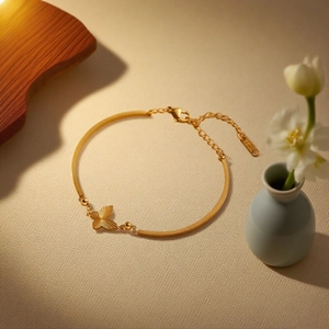 Butterfly Pendant Bracelet Gold Plated Stainless Steel Elegant Minimalist Adjustable Jewelry For Women