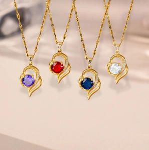 Heart Pendant Necklace Copper 18K Gold Plated Round Cubic Zirconia Chic Light Luxury Elegant Jewelry Gift For Women