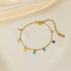 Collier en acier inoxydable plaqué or 18 carats avec pierres de zircon colorées