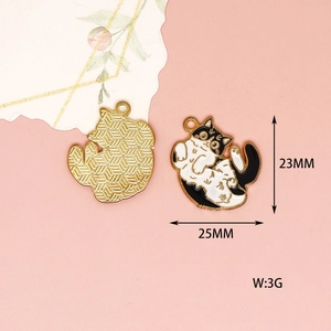 Detail view of cute enamel cat pendant, size 25x23mm, weight 3g, perfect for DIY jewelry