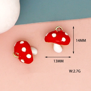 Detailed view of red mushroom enamel charms with 14x13mm measurements and weight 2.7g