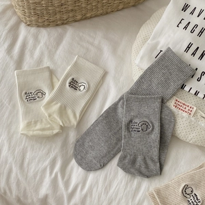 Socken Damen Baumwolle Crew Mit Cartoon Hund Bestickung Rippstrick Atmungsaktiv Mittelhoch Hosiery Lässig Sport Stil
