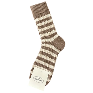 Chaussettes chaudes en laine pour femmes rayées avec texture torsadée café et beige