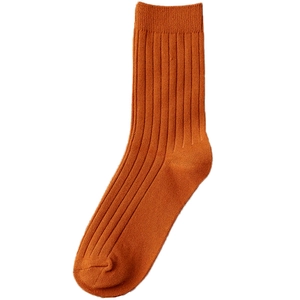 Caramel ribbed cotton crew socks for men with breathable vertical knit athletic style