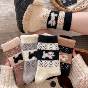 Damen Japanische Retro Fair Isle Welpe Wadenhohe Socken Verdicker Warme Winter Zuhause Schlaf Socken Nylon Mischung Mode Socken