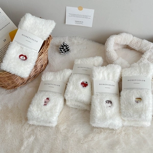 Chaussettes blanches en velours de vison avec broderies cartoon pour l'hiver chaud