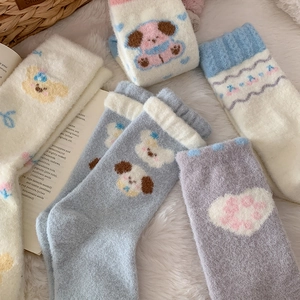 Thick coral fleece crew socks with cute cartoon puppy patterns for winter warmth