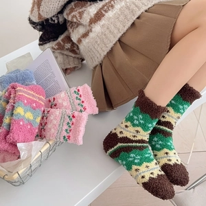 Chaussettes en polaire corail Fair Isle vintage pour un confort thermique en hiver