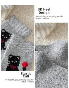 Detail von elastischem Bündchen und rutschfestem Fersen-Design an Wollsocken für Damen