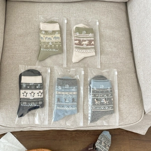 Pack de 5 chaussettes en coton à motif animal de dessin animé avec sacs zippés