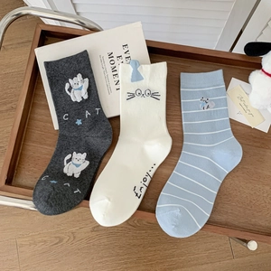 Women Crew Socks Cotton Blend Flocked Cartoon Cat Embroidered Breathable Striped Soft Casual Fashion Socks
