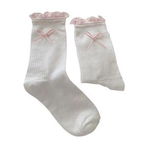 White rib-knit mid-tube socks with pink lace trim and sweet ribbon bow ballet style