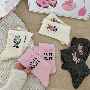 Kawaii Mid Tube Socks Combed Cotton Polyester Spandex Cartoon Cat Rabbit Embroidery Cute Letter Print Ins Style Women
