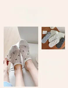 Breathable mesh invisible boat socks for women with cute black bow tie decorative pattern