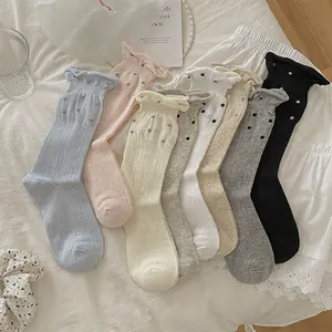 Damen Crew Socken Polka Dot Baumwollmischung Rüschenmanschette Gerippt Süßer Japanischer Stil Mode Atmungsaktiv