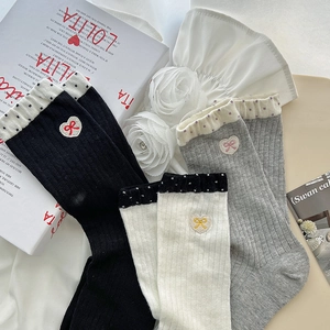 Three-pack cotton socks with heart embroidery, bow details and ruffle cuffs