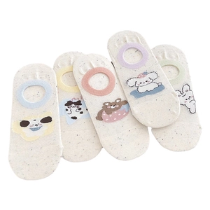 Five pairs of breathable mesh low-cut invisible socks with cute cartoon animal patterns