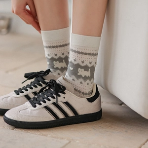 Cute cartoon puppy mesh crew socks in grey and beige patchwork with heart patterns