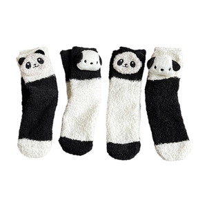 Chaussettes d'hiver en polaire corail panda au design bloc de couleur noir et blanc