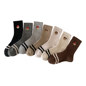 Set of 7 thick wool socks with cute bear embroidery and striped toes in neutral colors