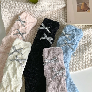 Calze spesse in ciniglia da donna con fiocchi d'argento glitterati in cinque colori
