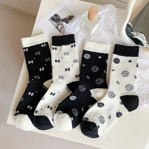 Women Crew Socks Cotton Blend Bow Camellia Flower Pattern Contrast Color Breathable Sweet Korean Style Fashion Hosiery