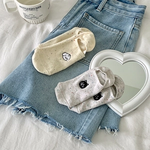 Women's low-cut no-show socks with cute cartoon embroidery and colorful speckled patterns