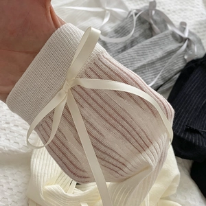 Mesh sheer cotton socks with vertical ribs and large satin bow decorations