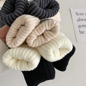 Calze termiche spesse lavorate a maglia da donna in quattro colori neutri invernali