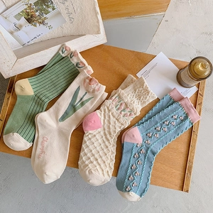 Chaussettes Mi-mollet Femmes Coton Peigné Broderie Tulipe Style Lolita Japonais Bordure Festonnée Jacquard Floral Respirant