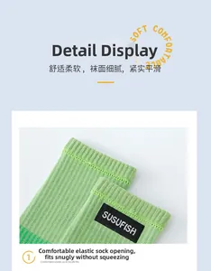 Détail de chaussette de sport verte avec texture côtelée et revers élastique confortable
