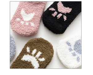 Chaussettes épaisses en polaire corail multicolores avec motifs de pattes mignons