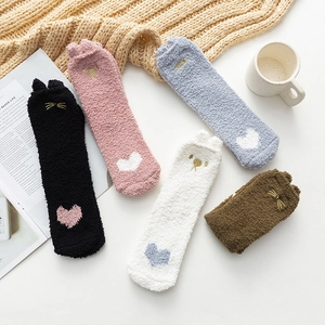 Cinq paires de chaussettes épaisses en polaire corail avec oreilles d'animaux