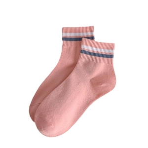 Calze di cotone rosa da donna con strisce orizzontali bianche e blu scuro sul polsino