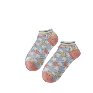 Plaid low-cut ankle socks with cute frill trim in blue and pink checkered pattern