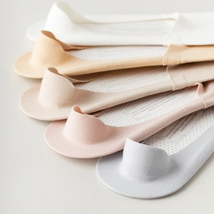 Five colors of low-cut ice silk no-show socks for women in seamless thin fabric