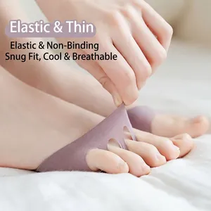 Pale purple five-toe forefoot socks in ultra-thin high-stretch fabric for high heels