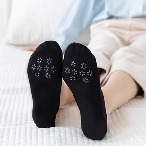 Women's thin ice silk low-cut invisible socks with floral silicone non-slip cotton sole